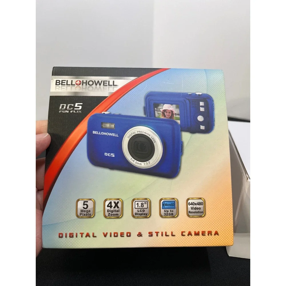 Bell+Howell DC5 Fun Flix Digital Camera Red Open Box Kit Y2K Digicam Toy Camera